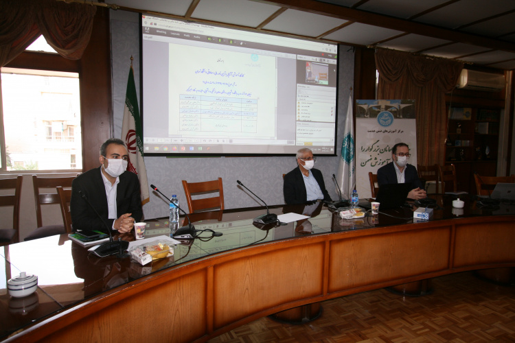 مرکز آموزش های ضمن خدمت دوره آشنایی با آئین نامه مالی و معاملاتی را برای مدیران دانشگاه تهران برگزار کرد.